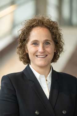 DR. R. DEKESEL